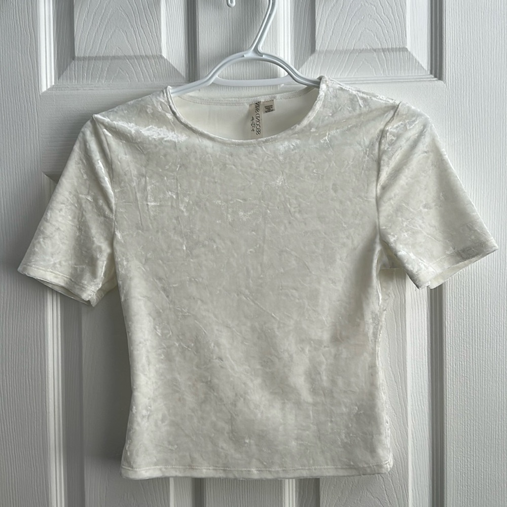 Second Skin RD Style Crushed Velvet Shirt Sleeve Crew Cream size Medium